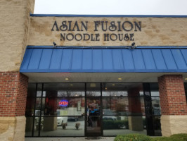 Asian Fusion Noodle House food