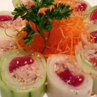 Sushi Guru food