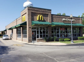 Mcdonald's outside