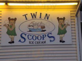 Twin Scoops food