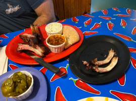 Bubba's Bbq food