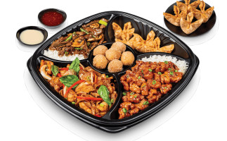 Pei Wei Asian Kitchen food