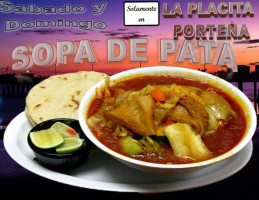 Pupuseria Salvadoreña food