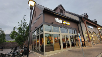 The Habit Burger Grill outside