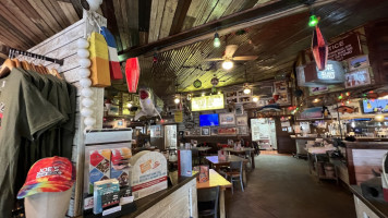 Joe's Crab Shack inside