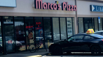 Marco's Pizza outside