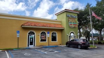 Pollo Tropical outside