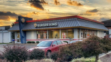 Burger King outside