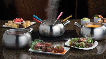 The Melting Pot food