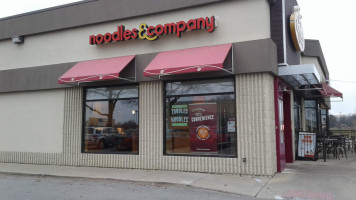 Noodles And Company outside