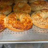 Bubba Bagels food