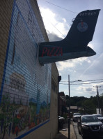 Fly Boy Pizza outside