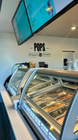 Pops Artisanal Creamery outside