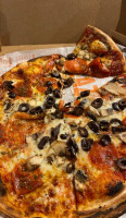 Blaze Pizza food