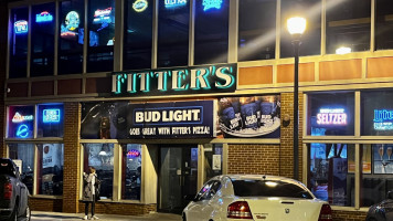 Fitter's Pub outside