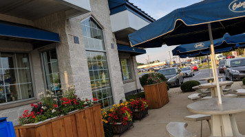 Culver’s outside