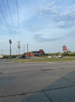 Wendy's outside