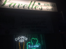 Lavelles Admirals Club inside
