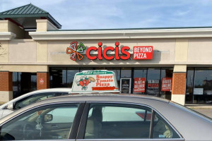 Cicis Pizza food