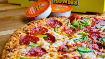 Hungry Howie's Pizza Wings, Subs, Salads, Pasta) food