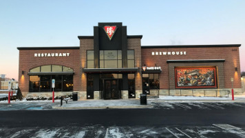 Bj's Brewhouse food