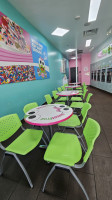 Sweetfrog inside