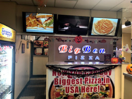Big Ben Pizza inside