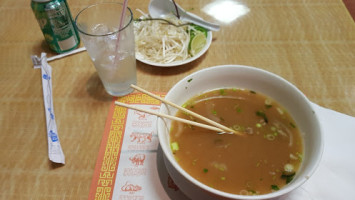 Phở Vietnam Kitchen In West Cov food