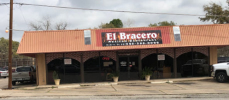 El Bracero Mexican In K outside