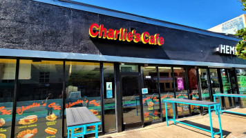 Charlie's Cafe Oceanfront inside