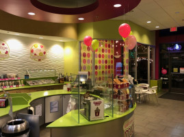 Menchie's Admiral food