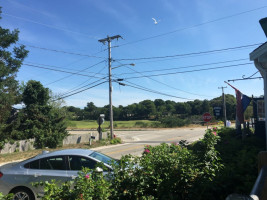 Osterville Fish Market outside