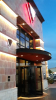 Bj's Brewhouse outside