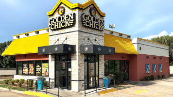 Golden Chick outside