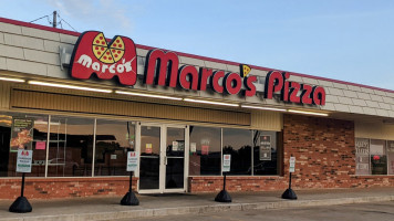 Marco's Pizza food