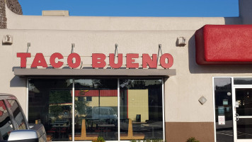 Taco Bueno food