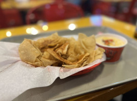 Fuzzy's Taco Shop food