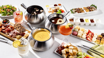 The Melting Pot food