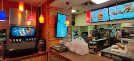 Popeyes inside