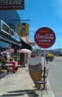 The Soda Fountain outside