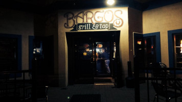 Bargos Grill Tap inside