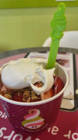 Menchie's Frozen Yogurt food