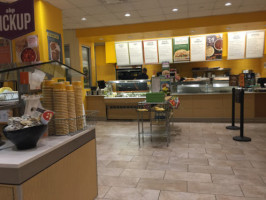 Au Bon Pain Cafe Bakery food