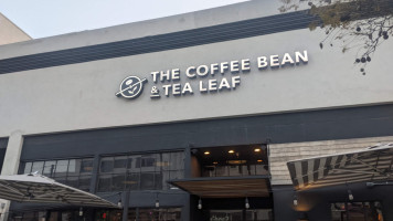 The Coffee Bean Tea Leaf inside