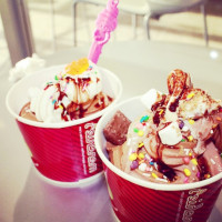 Menchie's Frozen Yogurt food