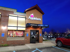 Applebee's Grill Bar Restaurant outside