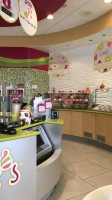 Menchie's Frozen Yogurt food