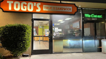Togo's Sandwiches outside