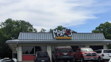 Mazzio's Italian Eatery outside