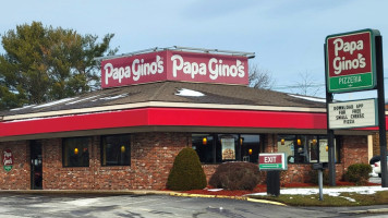 Papa Gino's outside
